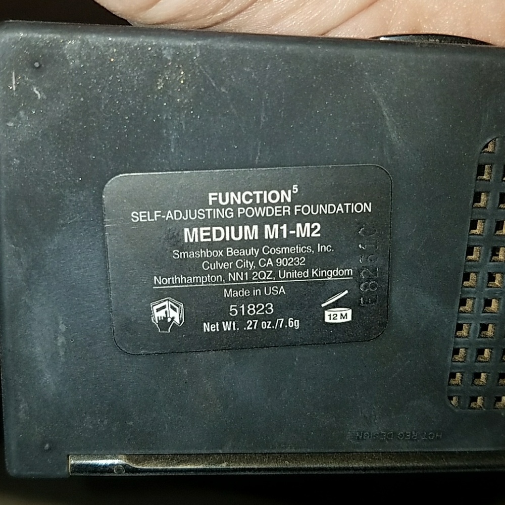 Smashbox Powder Foundation - Picture 3 of 3